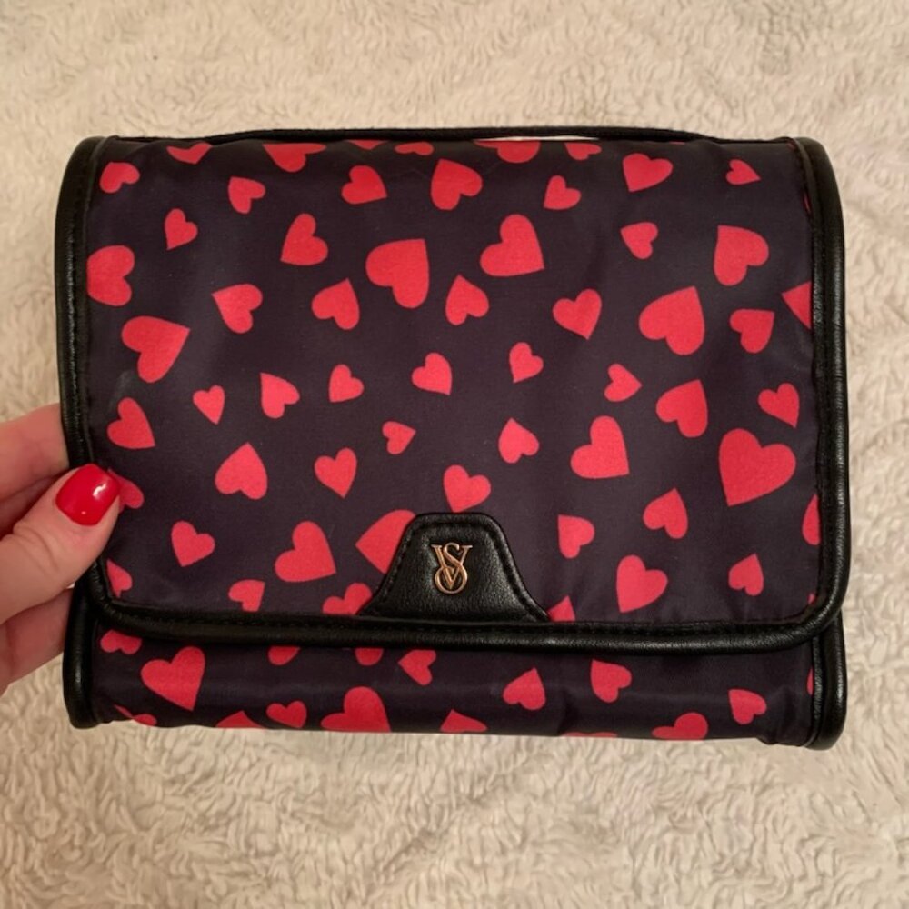 Victoria's Secret Packable Makeup Cosmetic Travel Bag, Black with Pink Hearts